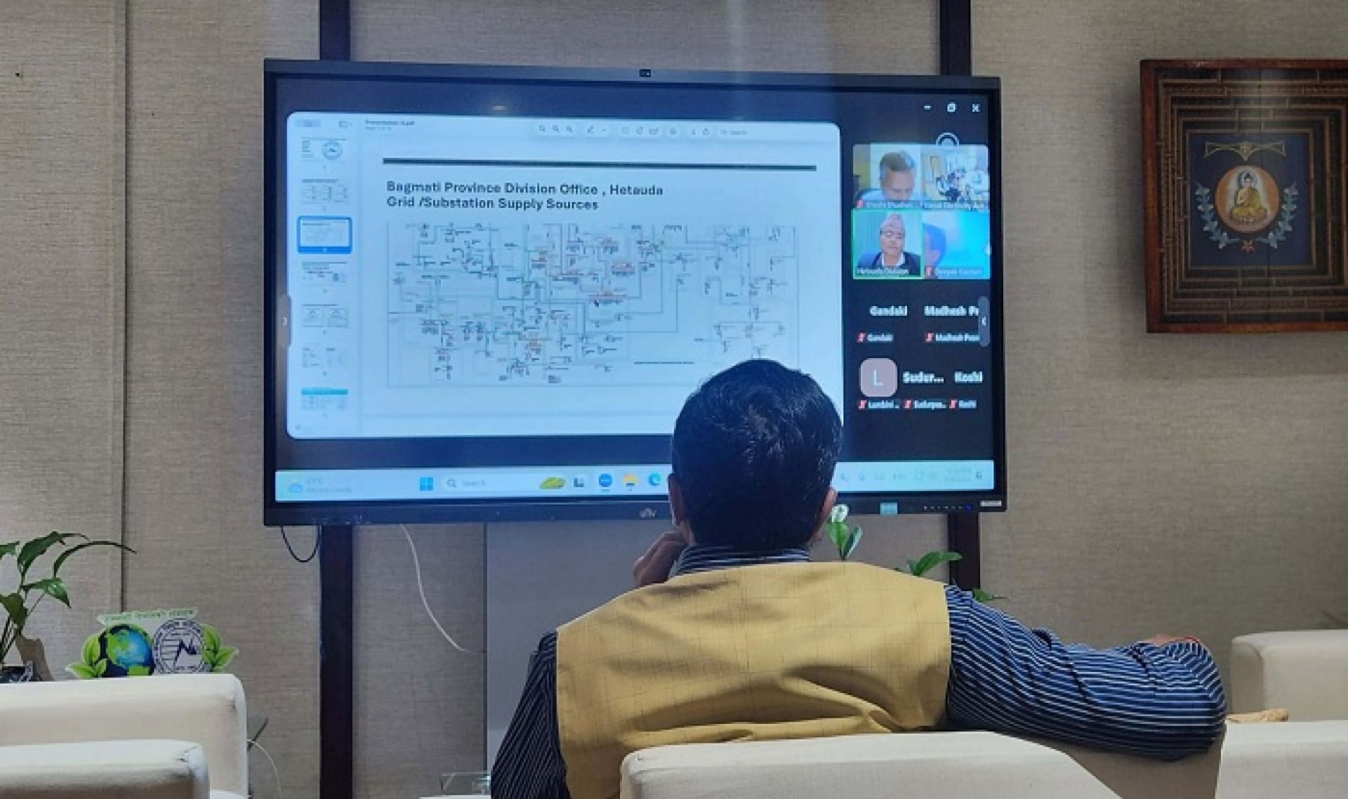 विद्युत आपूर्ति चुस्त बनाउन ऊर्जामन्त्रीको भर्चुअल ब्रिफिङ, ग्राहक सेवालाई प्राथमिकता दिन निर्देशन